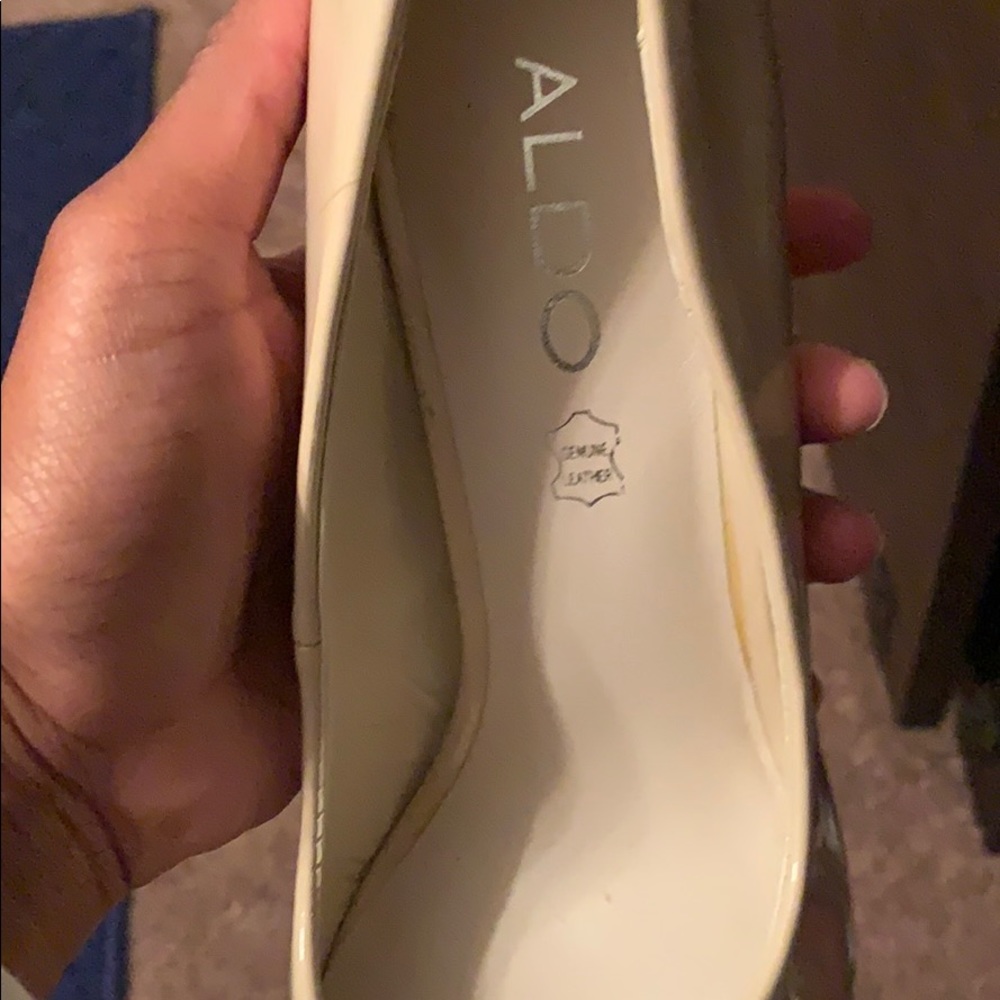 Nude shoes